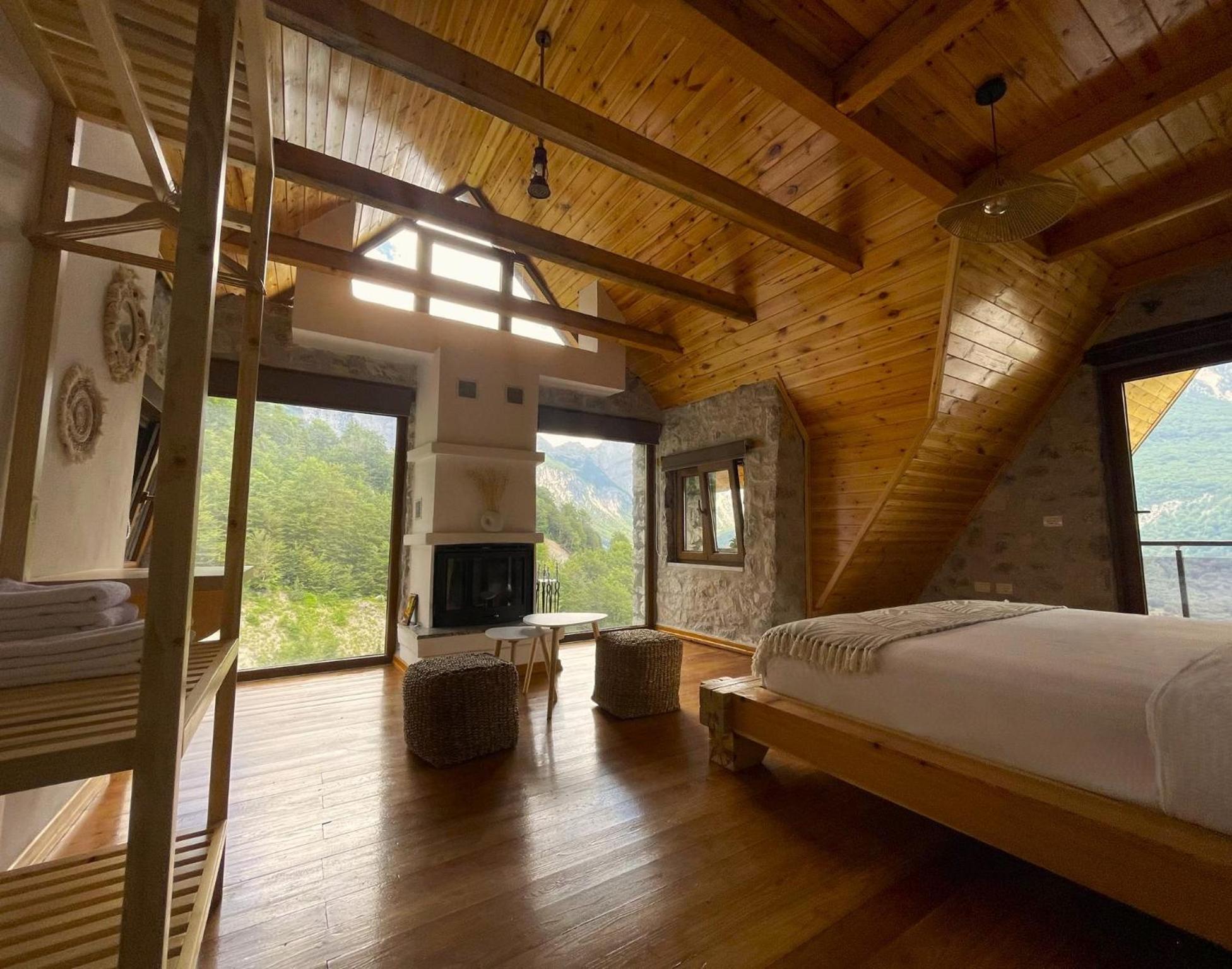 Valter & Drita'S Guesthouse 泰斯 外观 照片