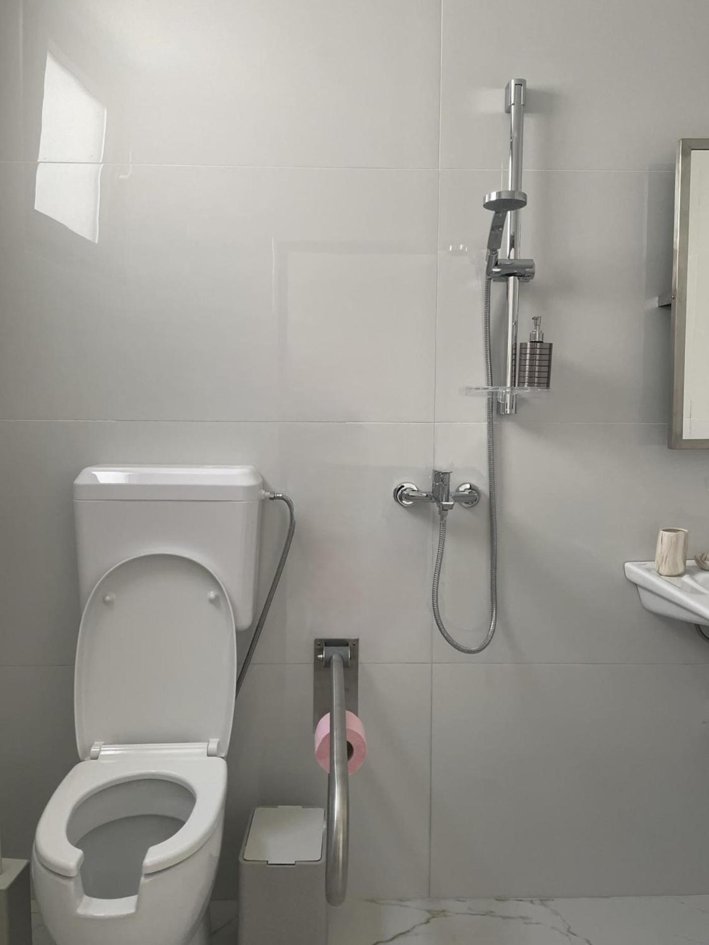 Valter & Drita'S Guesthouse 泰斯 外观 照片